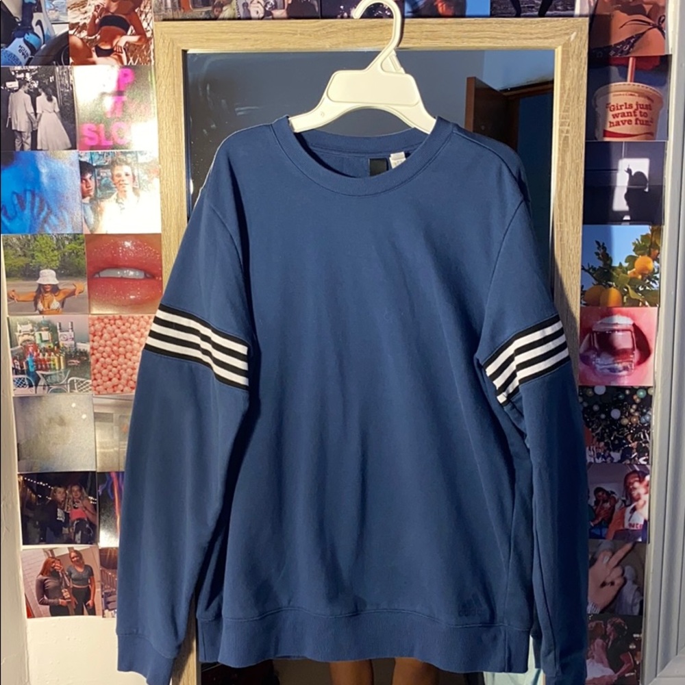 blue adidas long sleeve shirt size women’s medium